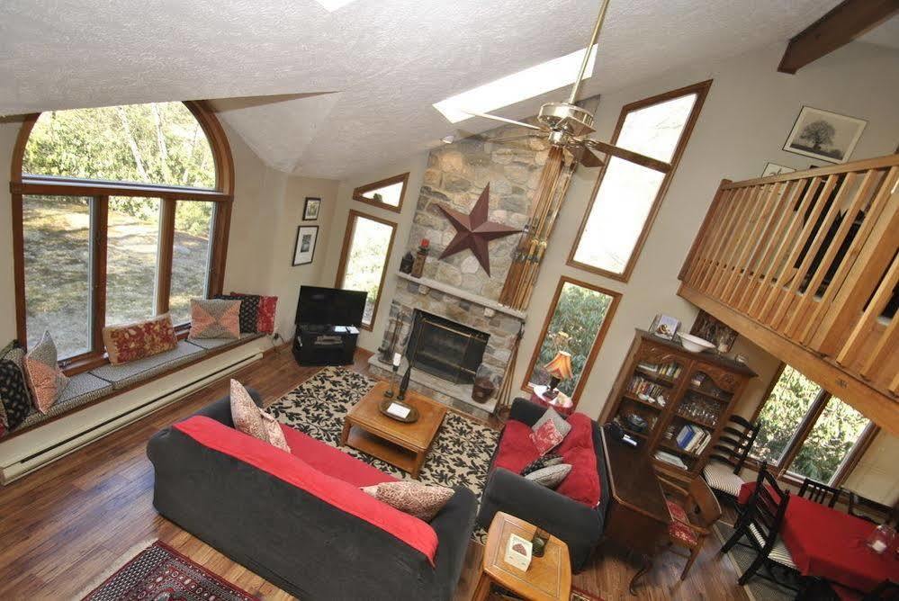 De Reunion Home Lake Harmony Extérieur photo
